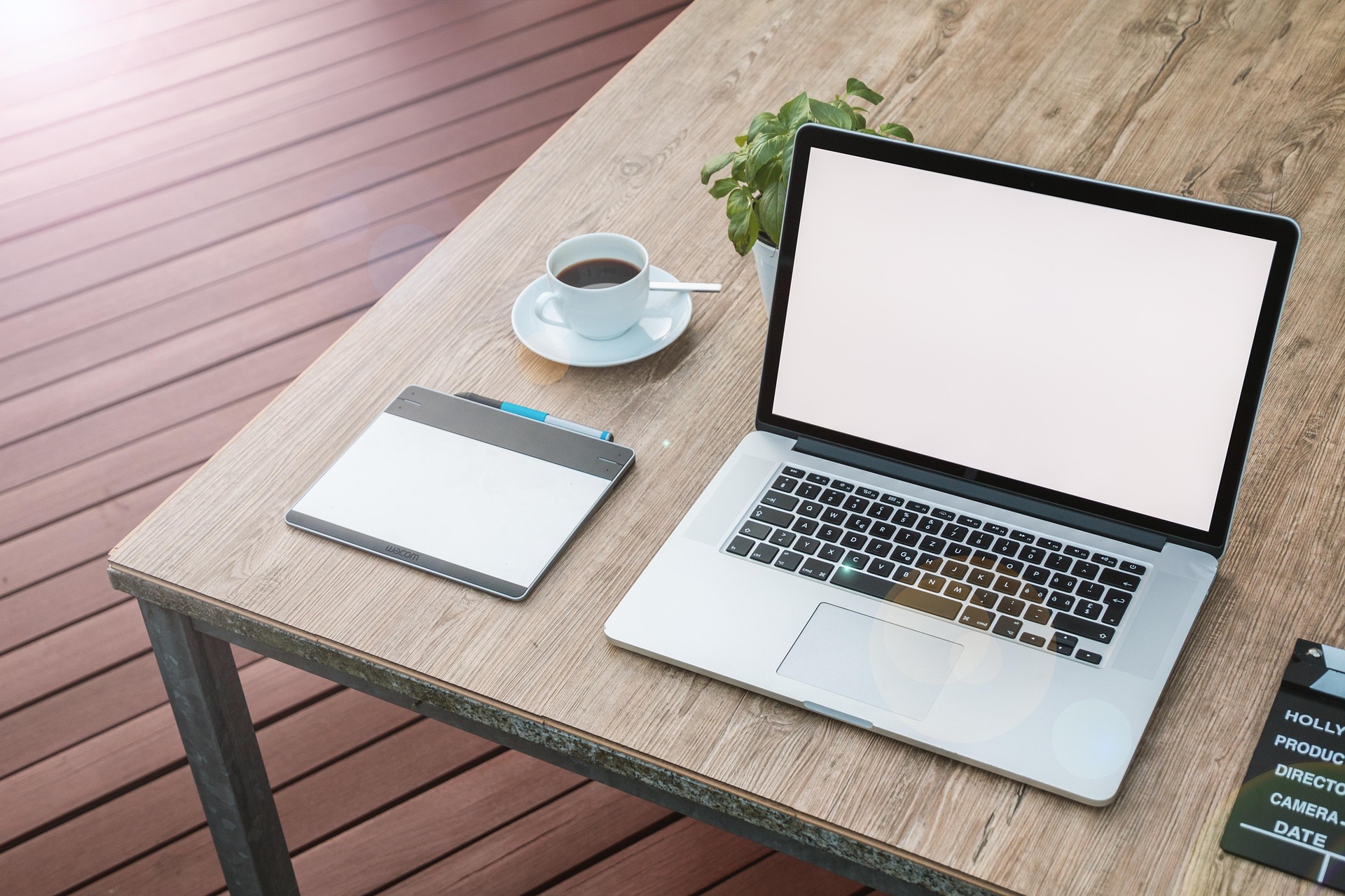 laptop-2443049_1920.jpg